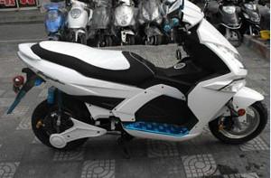 供應(yīng)膘騎電摩廠家