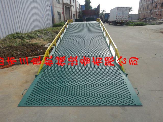 供應(yīng)深圳紙品叉車裝卸橋平臺(tái)產(chǎn)星廠家