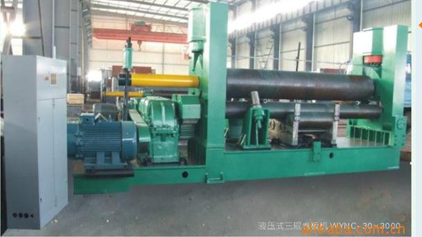 供應(yīng)四輥卷板機、四輥卷板機型號