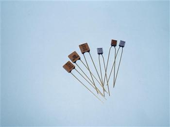 供應(yīng)150度-200度高溫貼片電容