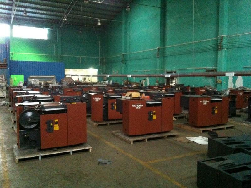 供應(yīng)絲瓜絡(luò)分片機(jī) 精密絲瓜絡(luò)分層機(jī) 剖層機(jī)