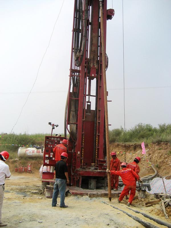 張家港理想地源熱泵鉆井隊圖片