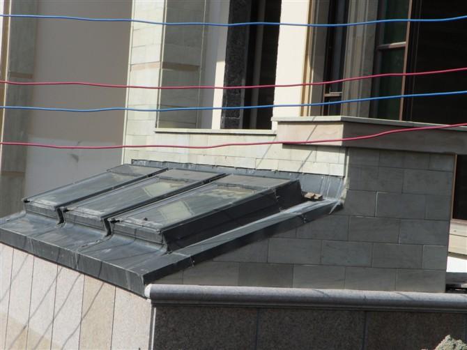 供應斜屋頂采光窗通風窗組合窗