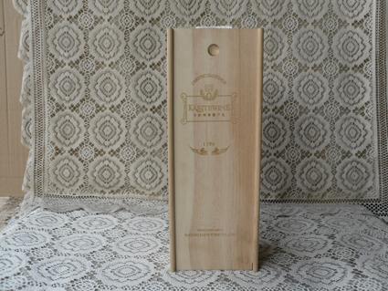 供應(yīng)長期批發(fā)優(yōu)質(zhì)*木制紅酒盒