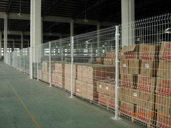 供應(yīng)隔離護(hù)欄網(wǎng)，嘉興監(jiān)獄隔離網(wǎng)，隔離護(hù)欄網(wǎng)價(jià)格