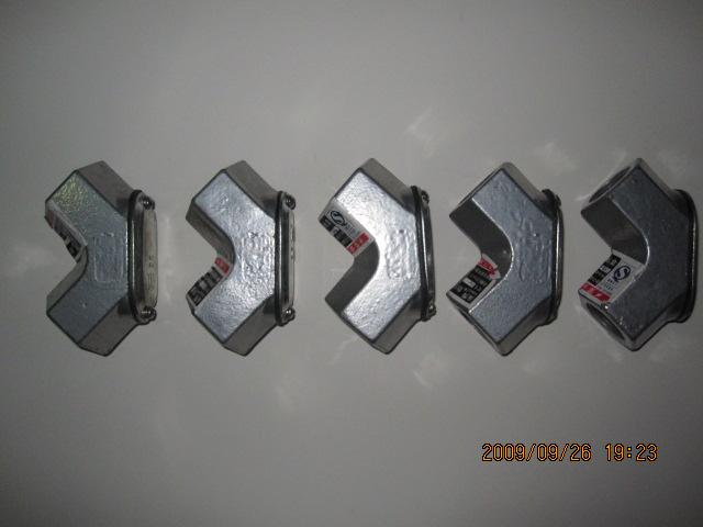 低價(jià)供應(yīng)防爆鑄鋼穿線盒圖片