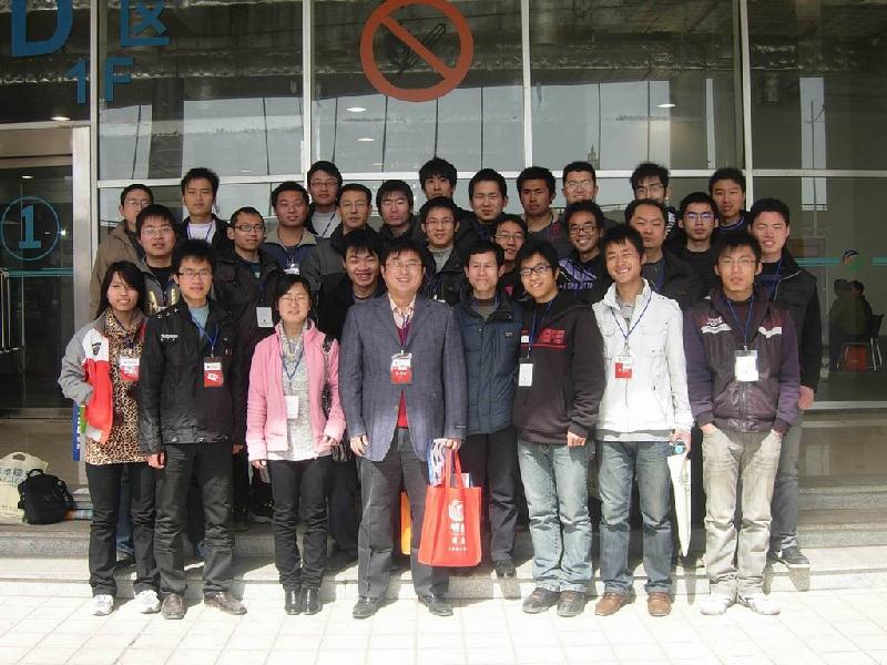 高級(jí)數(shù)控機(jī)床技術(shù)培訓(xùn)圖片