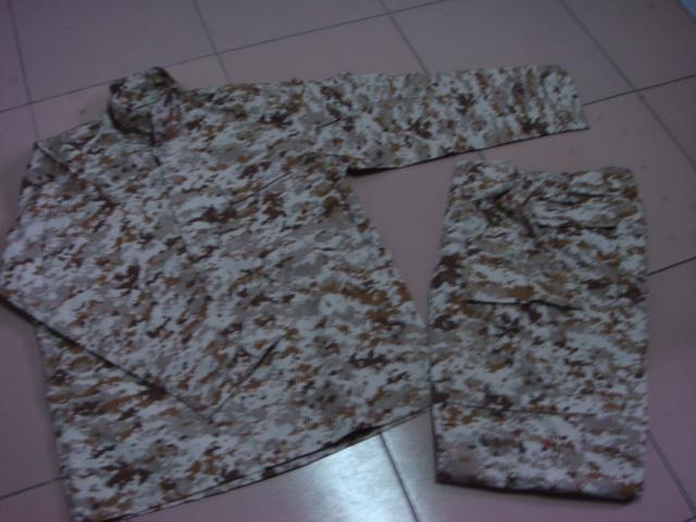 供應(yīng)US美軍迷彩作戰(zhàn)服套裝