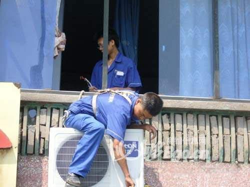 空調(diào)維修圖片