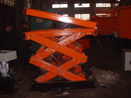 廣東廣州固定式升降貨梯圖片