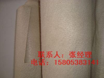 供應(yīng)北京復(fù)合土工膜兩布一膜人工湖防滲膜