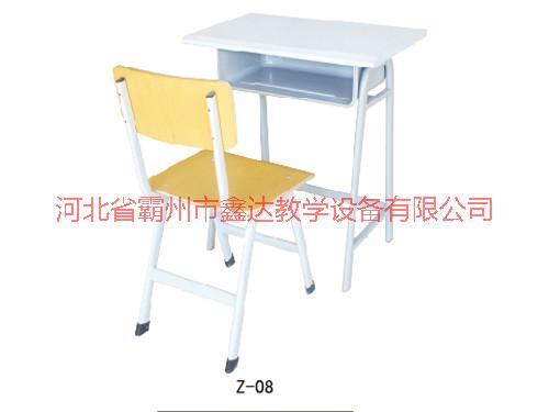 供應(yīng)青海哪里有供應(yīng)學(xué)生寫字桌銷售