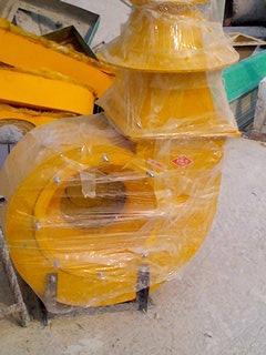 一流的玻璃鋼專家找雙飛風(fēng)機(jī)冷卻塔圖片