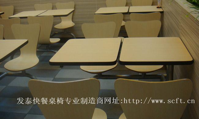 供應(yīng)軟墊快餐桌椅之戀