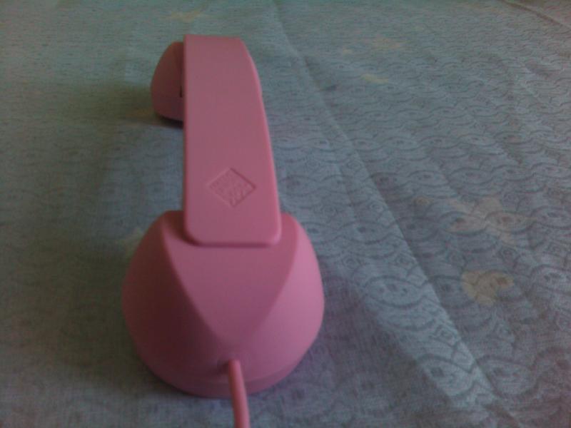 供應(yīng)橡膠表面觸漆防輻射手機(jī)聽(tīng)筒生產(chǎn)商