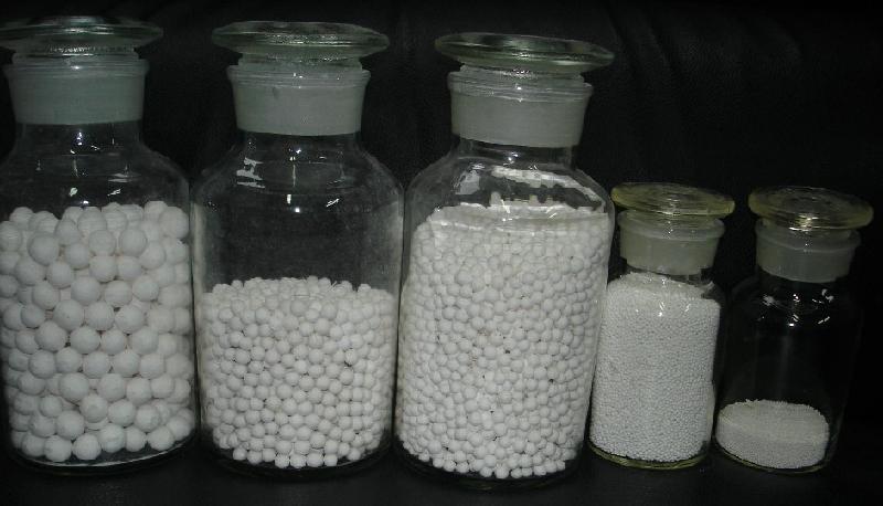 活性氧化鋁球干燥劑吸附劑催化劑供應(yīng)    飲用水除氟劑