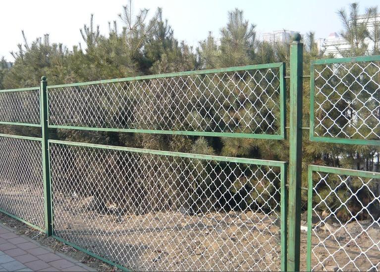 供應(yīng)護(hù)欄網(wǎng)廠家安裝網(wǎng)圍欄廠家直銷