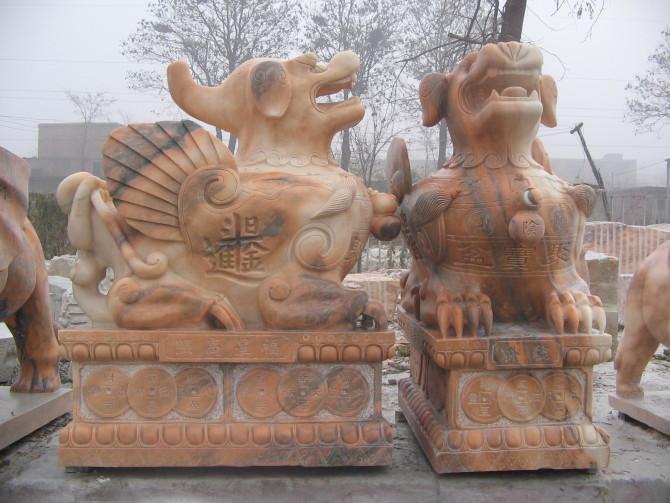 供應(yīng)石雕漢白玉麒麟