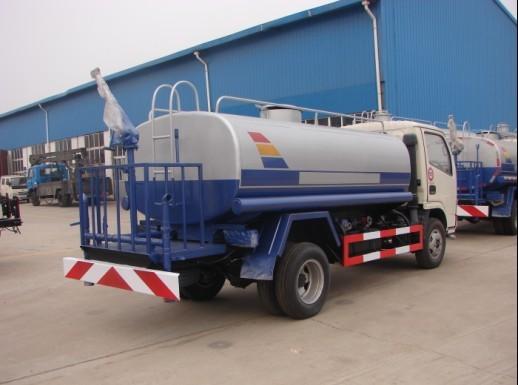 供應(yīng)5噸東風(fēng)灑水車－福田灑水車