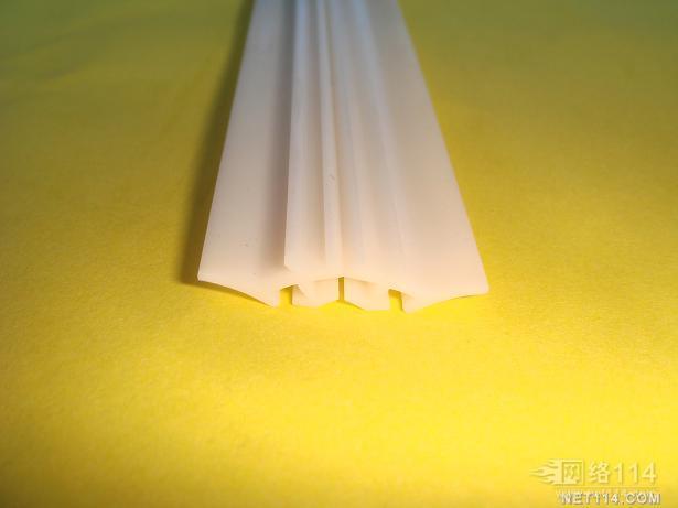 供應(yīng)門窗硅橡膠玻外膠條
