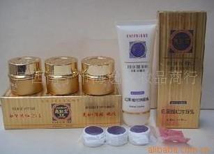 香港金裝燕窩素白里透紅祛斑三合一98元/套