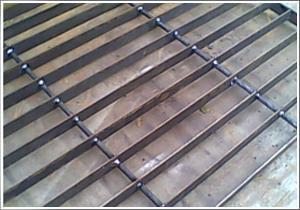 不銹鋼鋼格板太行絲網制品廠鋼格板圖片