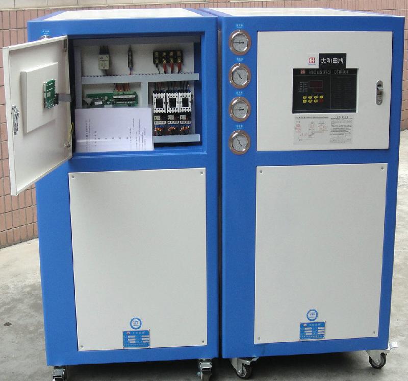 供應(yīng)工業(yè)冷凍機(jī)