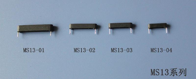 PCB穿孔安装干簧管图片