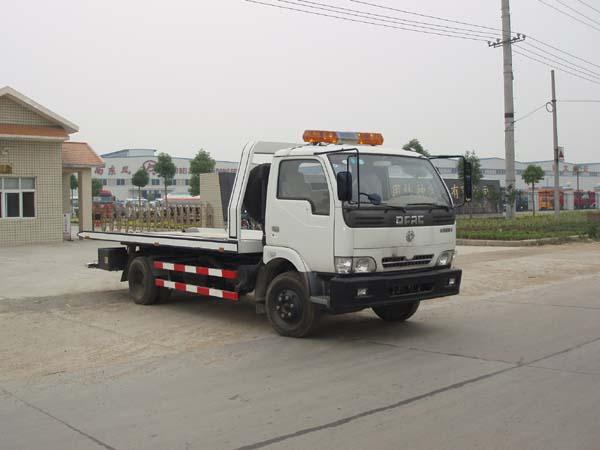 供應(yīng)8東風(fēng)多利卡清障車