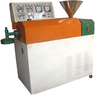 供應(yīng)山西粉條粉絲機(jī) 牛排機(jī) 大豆蛋白擠出機(jī) 豆腐皮機(jī)