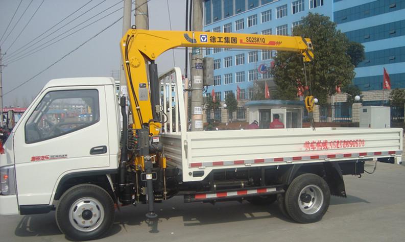 供應(yīng)中國*可以上藍(lán)牌的隨車吊