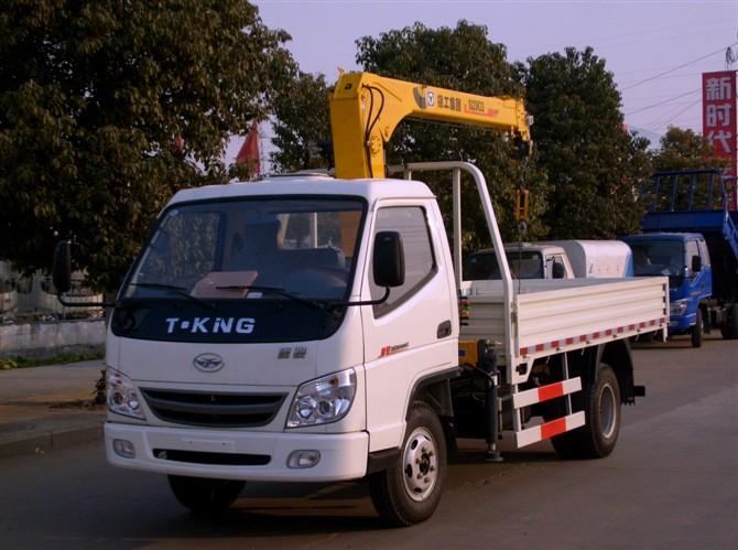 供應(yīng)中國可以上藍(lán)牌的隨車吊哪里買？