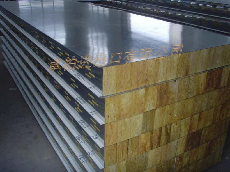 不銹鋼彩鋼板廠家圖片