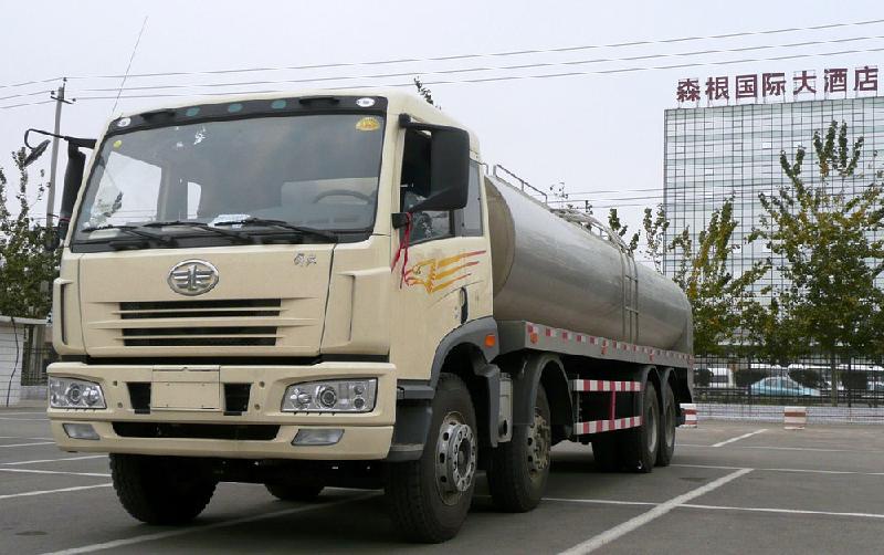 解放CA1313/20m3奶罐車(chē)圖片