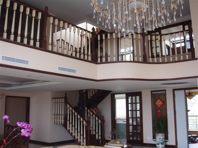 供應(yīng)天津哪家樓梯*？選擇鑫印樓梯