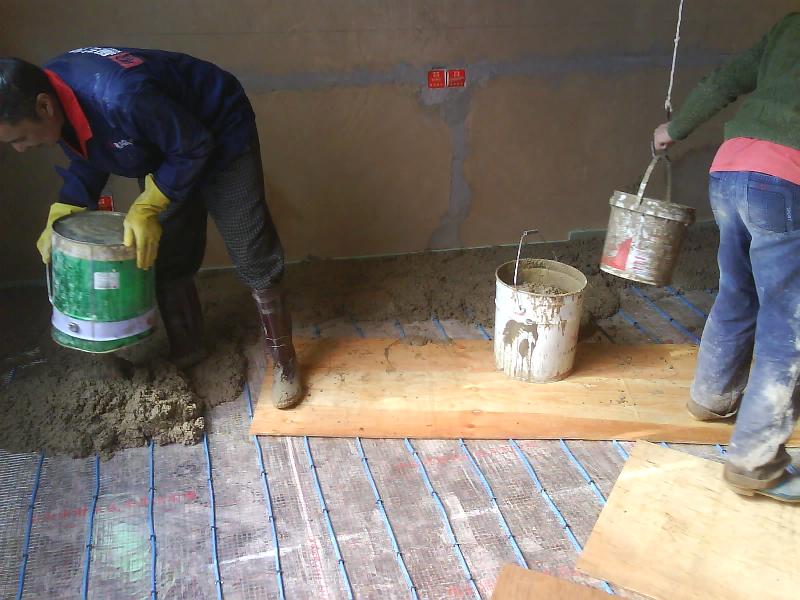 供應(yīng)昆明地暖聚水器昆明地暖管材地暖