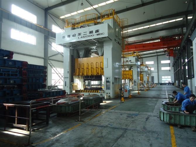 供應(yīng)汽車(chē)地倉(cāng)板模具-汽車(chē)地倉(cāng)板模具廠家-汽車(chē)地倉(cāng)板模具定做