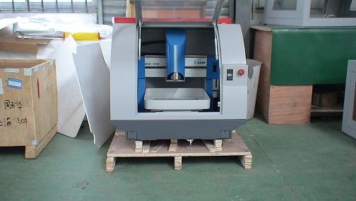 供應(yīng)廣東有競爭力的小型雕刻機(jī)