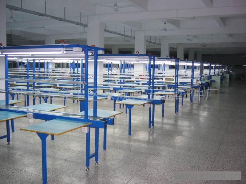 東莞阿明電子設備有噴油拉圖片