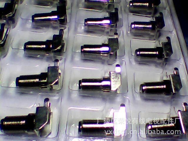 供應(yīng)三爪鐵皮機(jī)頂盒插座，有線電視器材，連接器，冷壓頭擠壓頭，螺紋F頭
