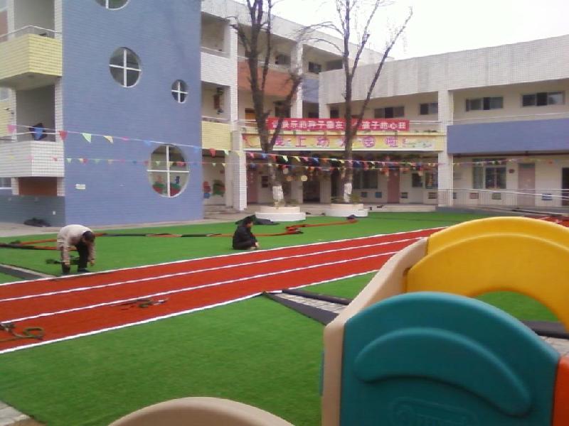 供應(yīng)成都廣元廣安內(nèi)江宜賓達(dá)州綿陽南充幼兒園人造草坪鋪設(shè)工程