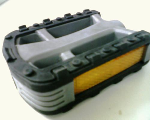 自行車腳踏TPE包膠料圖片