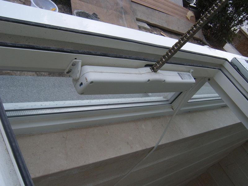 供應(yīng)電動(dòng)開(kāi)窗器國(guó)產(chǎn)進(jìn)口都有