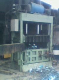 供應(yīng)廢液壓打包機(jī)