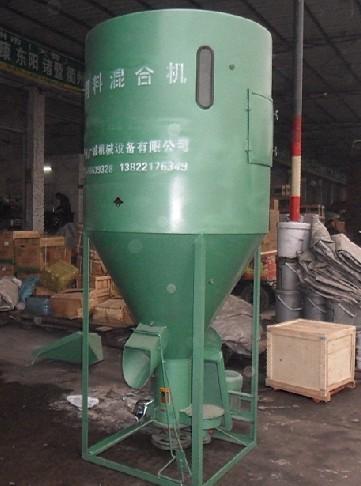供應(yīng)廣東高明豬飼料粉碎攪拌混合機(jī)報(bào)價(jià)