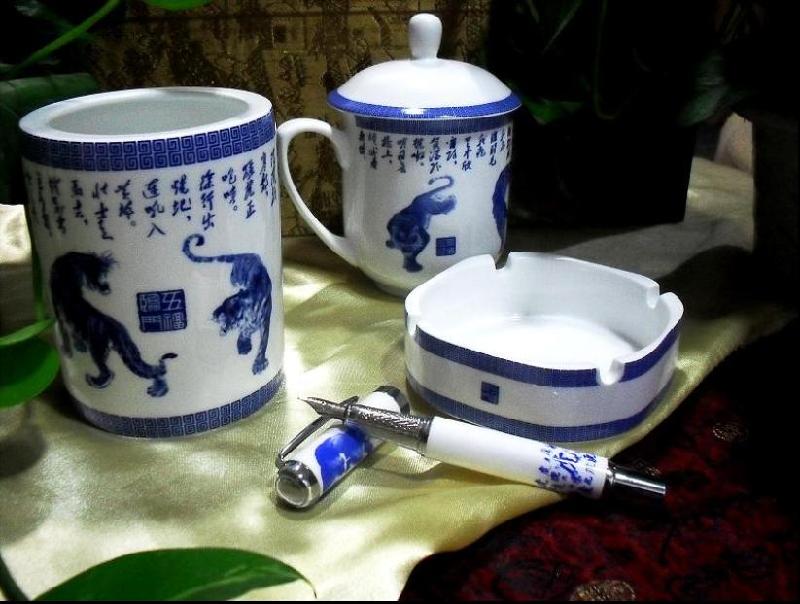 供應(yīng)仙桃市廣告杯廠,禮品杯
