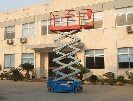 自行式升降機(jī)丨自行式升降貨梯丨常規(guī)升降臺(tái)