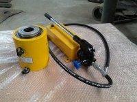 供應(yīng)空心千斤頂、泰州空心千斤頂廠家