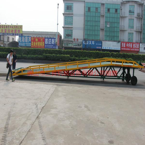 供應(yīng)河源移動登車橋-河源移動登車橋廠批發(fā)-河源移動登車橋價格