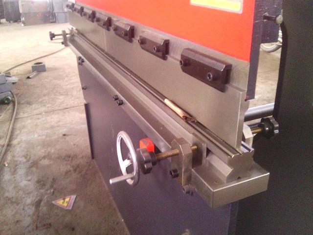 供應(yīng)溫州折彎?rùn)C(jī) 溫州小型折彎?rùn)C(jī)批發(fā)  折彎?rùn)C(jī)最近報(bào)價(jià)